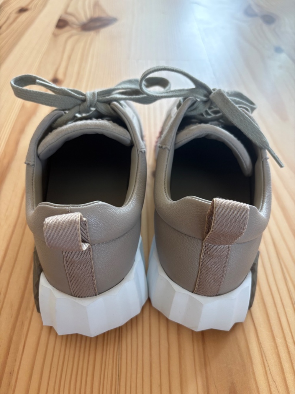 Hermès Bouncing Sneakers Taupe Leather & Suede EU 37 / US 6.5-7 New - Picture 12 of 16
